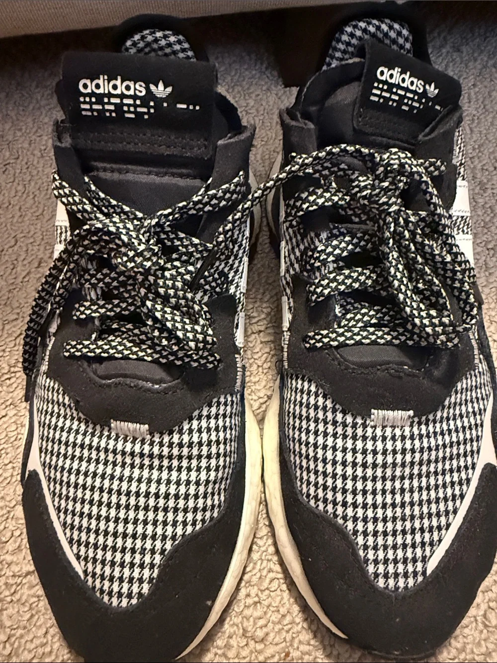 Men’s Size 8 Adidas Black & White Patterned Sneakers